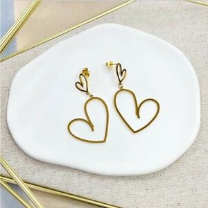 Stainless Steel Heart ❤️ Earrings. - Color Gold.